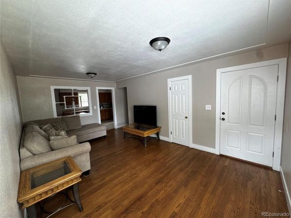 1863 S Lowell Boulevard, Denver CO 80219