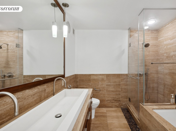 250 East 53rd Street 1403, New York NY 10022