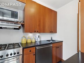 689 Fort Washington Avenue 4B, New York NY 10040