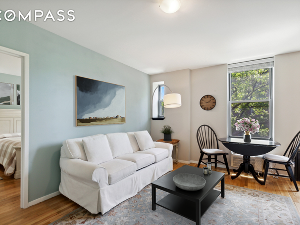 689 Fort Washington Avenue 4B, New York NY 10040
