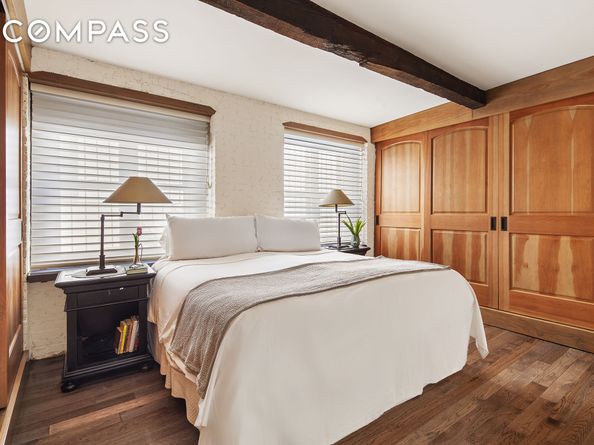 300 East 4th Street 5CD, New York NY 10009