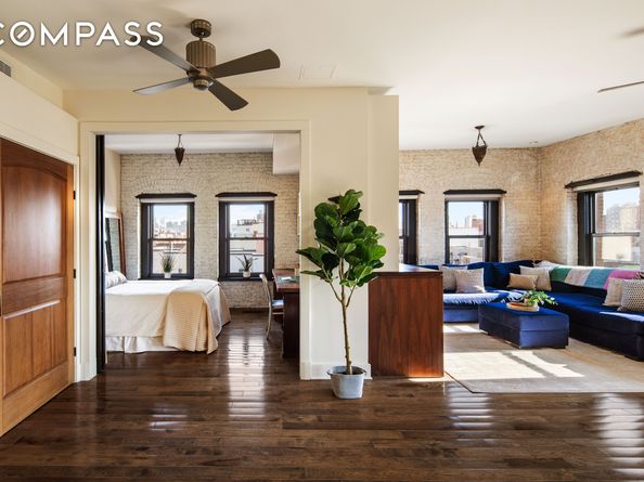 300 East 4th Street 5CD, New York NY 10009