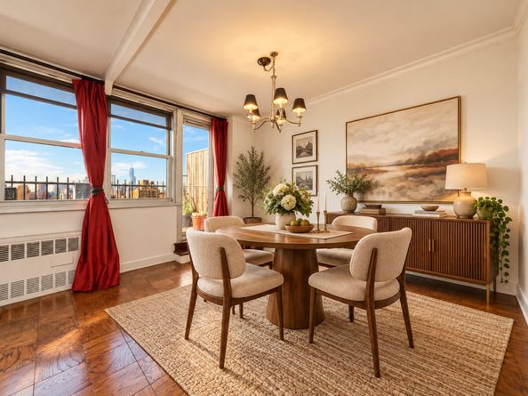 333 East 14th Street 17D, New York NY 10003