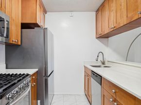 2 South End Avenue 8F, New York NY 10280