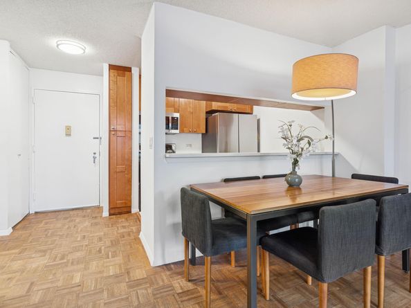 2 South End Avenue 8F, New York NY 10280