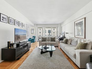 40 East 9th Street