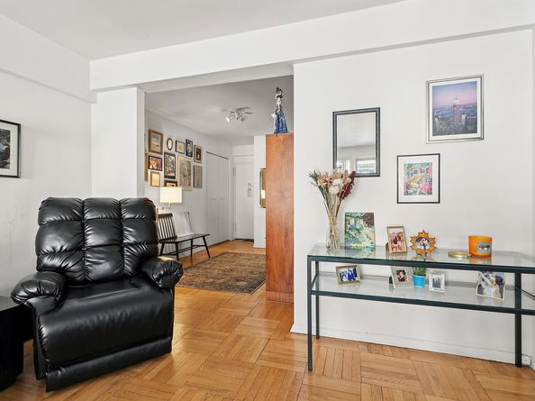 40 East 9th Street 7D, New York NY 10003