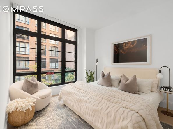 438 East 12th Street 2E, New York NY 10009