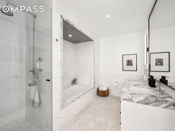 438 East 12th Street 2E, New York NY 10009