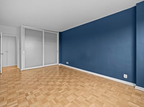 2400 Johnson Avenue 2F, Bronx NY 10463