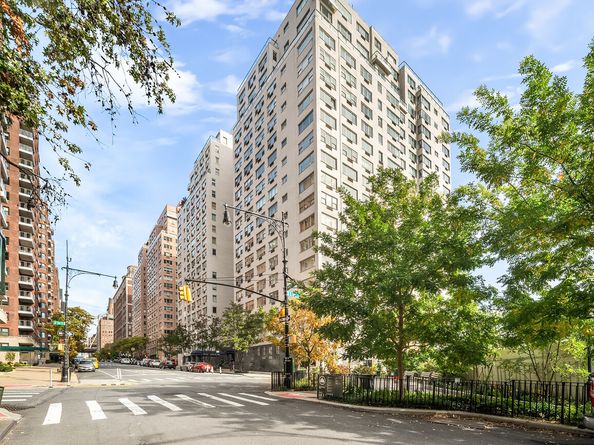 45 Sutton Place S SOUTH7C, New York NY 10022