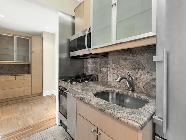 590 West End Avenue 11G, New York NY 10024