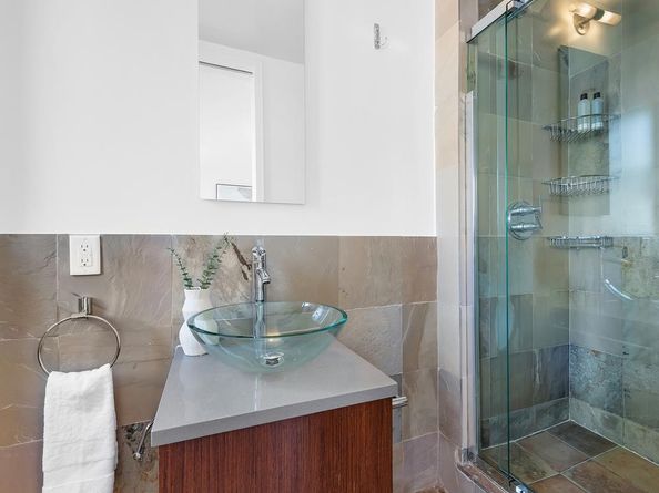 330 East 70th Street 5J, New York NY 10021