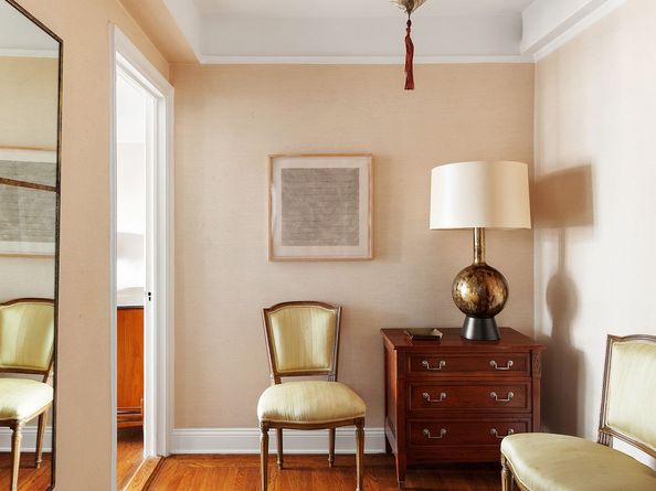 302 West 12th Street 6D, New York NY 10014