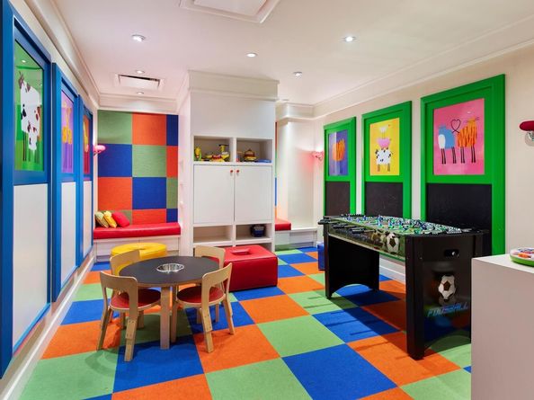 250 East 53rd Street 404, New York NY 10022