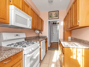 83-0 Talbot Street 6H, Queens NY 11415