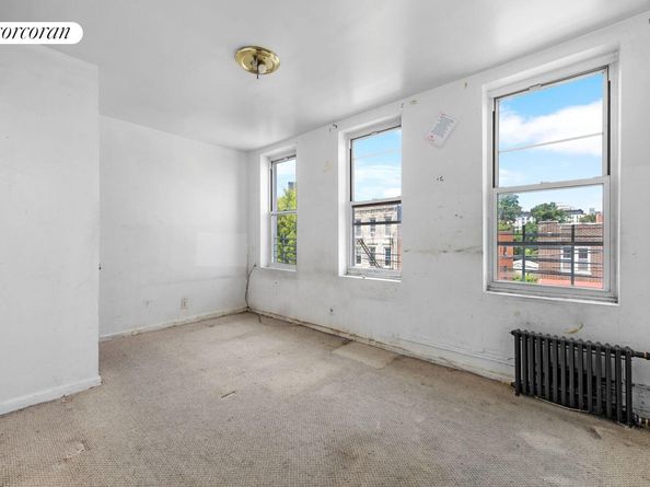 30-57 14th Street, Queens NY 11102