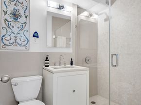 69 5th Avenue 8G, New York NY 10003
