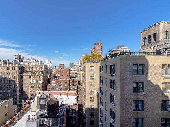 11 East 86th Street 19B, New York NY 10028