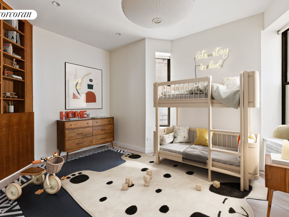 325 West 52nd Street TH, New York NY 10019