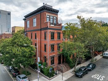 1341 Park Avenue