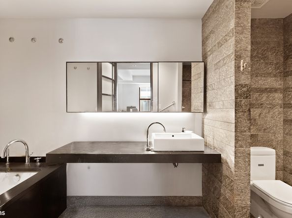 20 Pine Street 2706, New York NY 10005