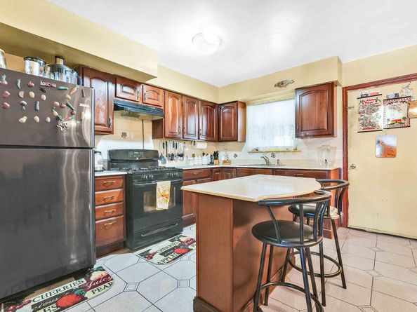 1472 Stickney Place, Bronx NY 10469