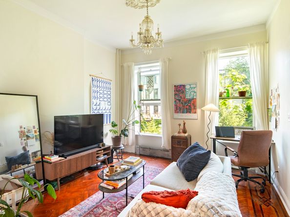 235 Berkeley Place 6, Brooklyn NY 11217