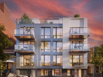 27-23 Crescent Street
