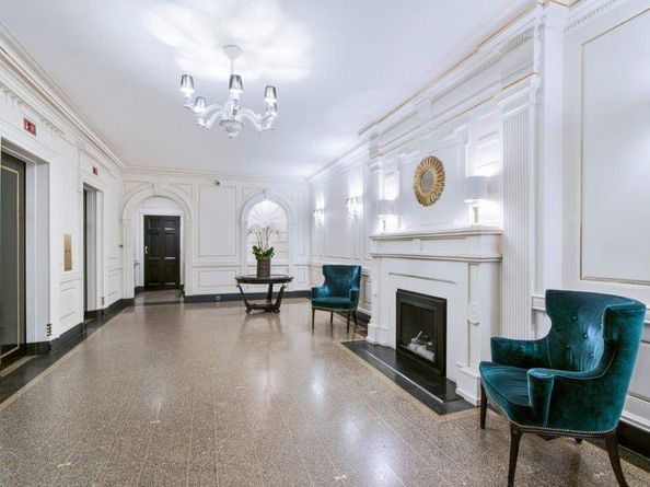 302 West 12th Street 2E, New York NY 10014