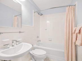 302 West 12th Street 2E, New York NY 10014
