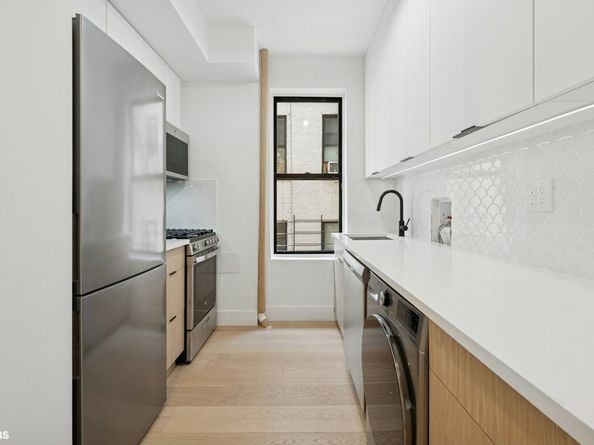 63 West 107th Street 24, New York NY 10025