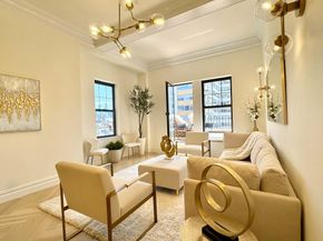 23 West 73rd Street 1504, New York NY 10023
