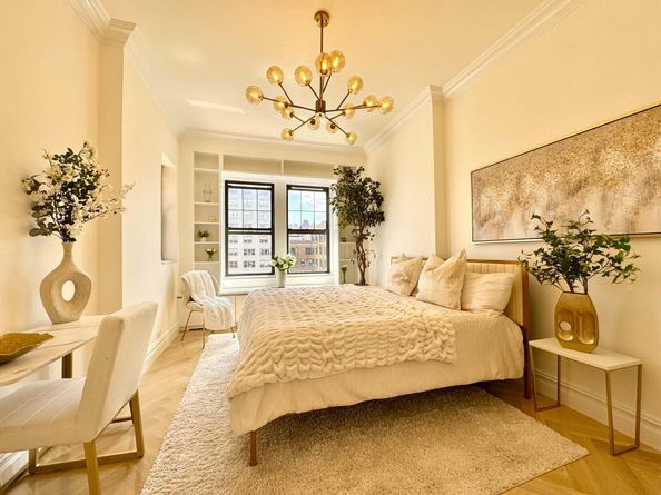 23 West 73rd Street 1504, New York NY 10023