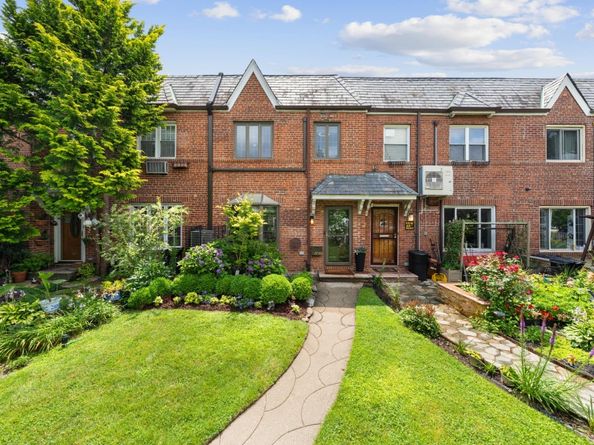 85-18 65th Road, Queens NY 11374