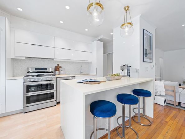 85-18 65th Road, Queens NY 11374