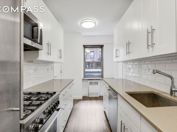 16 Sutton Place 2B, New York NY 10022