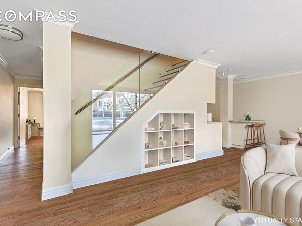 551 Main Street 208, New York NY 10044
