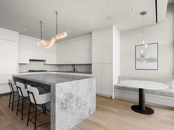 290 West Street 2B, New York NY 10013