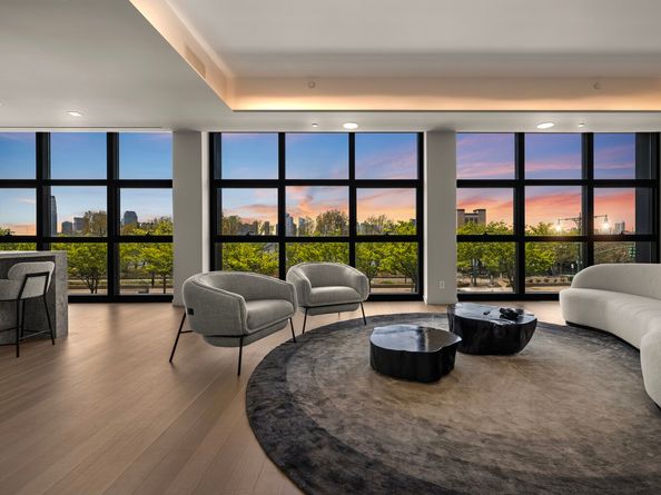290 West Street 2B, New York NY 10013