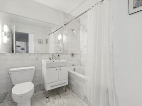635 West 42nd Street 28D, New York NY 10036
