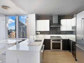 247 West 46th Street 4201, New York NY 10036