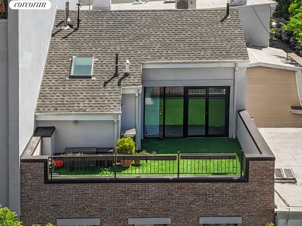 212 Franklin Street, Brooklyn NY 11222
