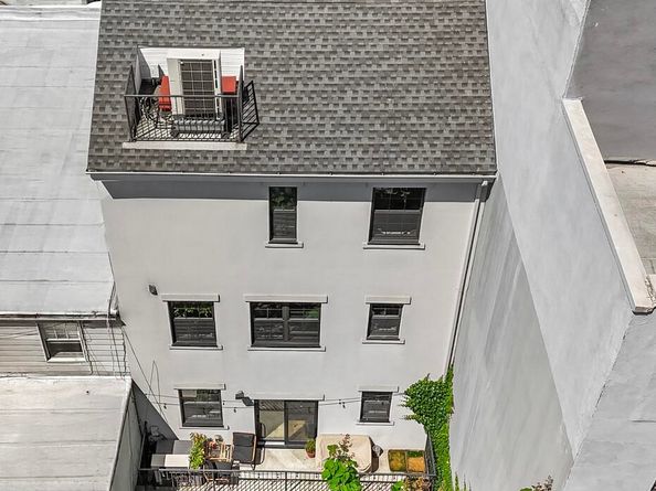 212 Franklin Street, Brooklyn NY 11222