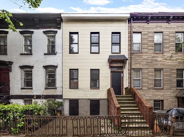 738 Lafayette Avenue, Brooklyn NY 11221