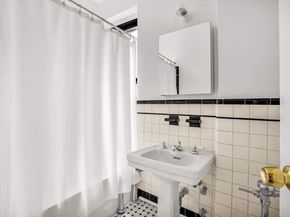 26 West 97th Street 3A, New York NY 10025
