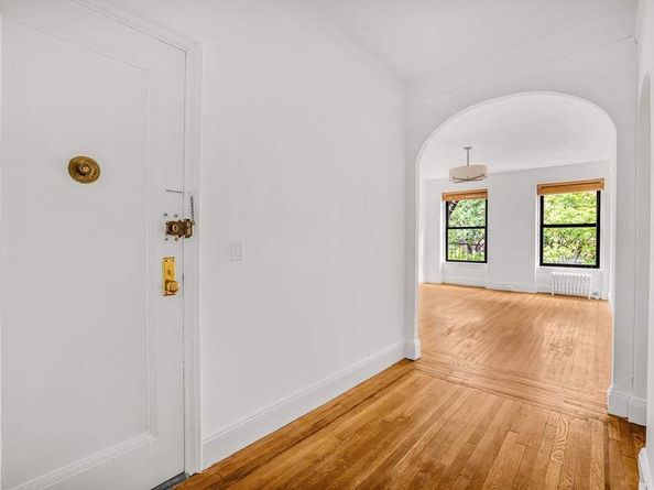 26 West 97th Street 3A, New York NY 10025