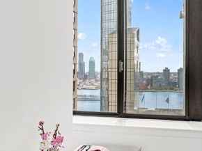 310 East 46th Street 19L, New York NY 10017
