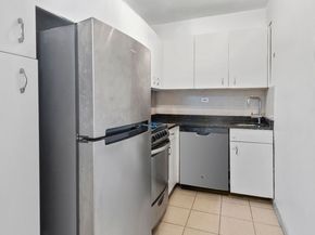 411 East 53rd Street 3B, New York NY 10022