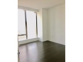252 South Street 21F, New York NY 10002